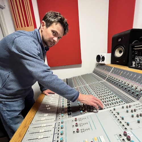 Matt, sound engineering and mixing tutor